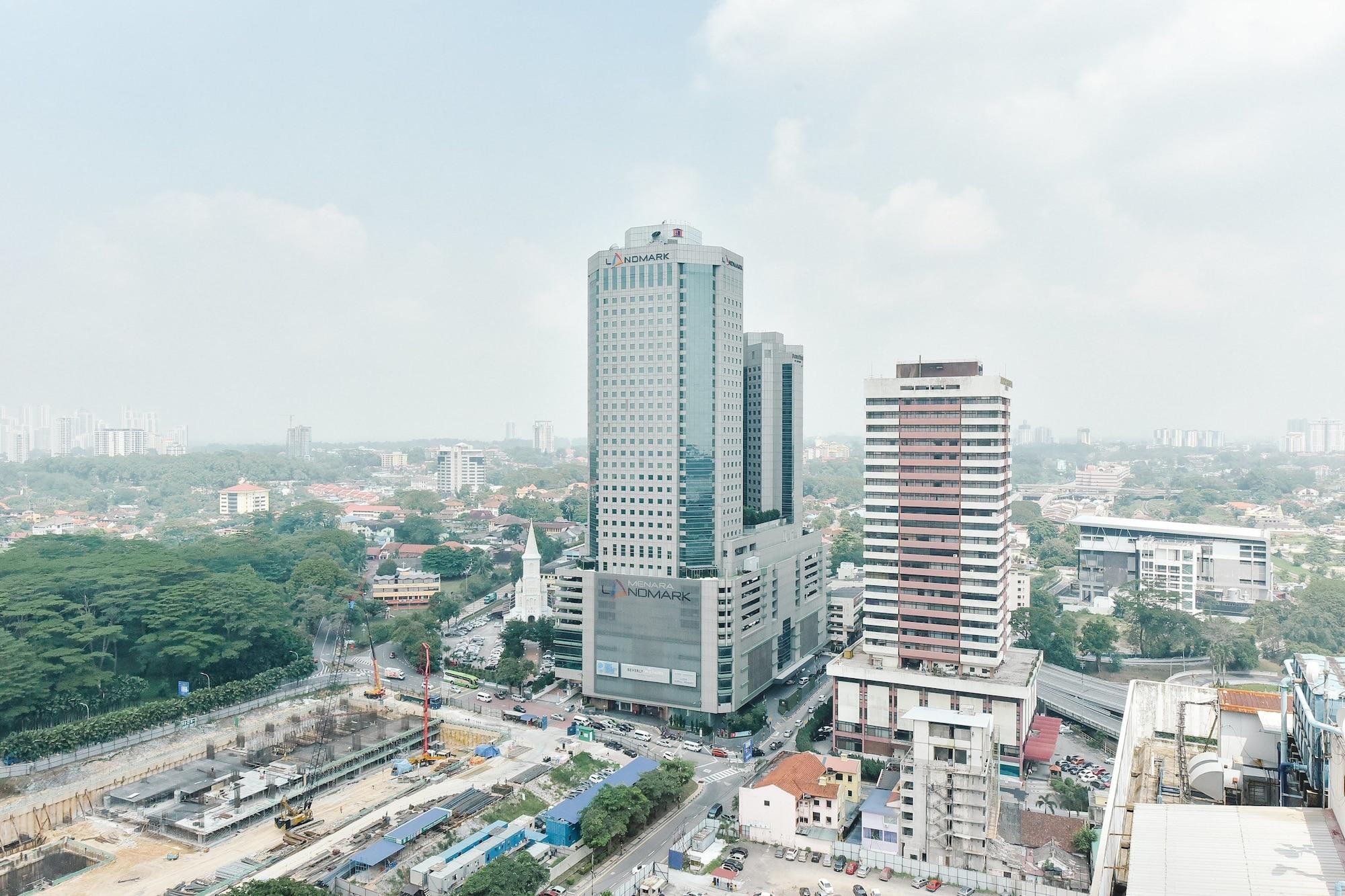 Suasana Private Suites By Subhome Johor Bahru Exterior foto
